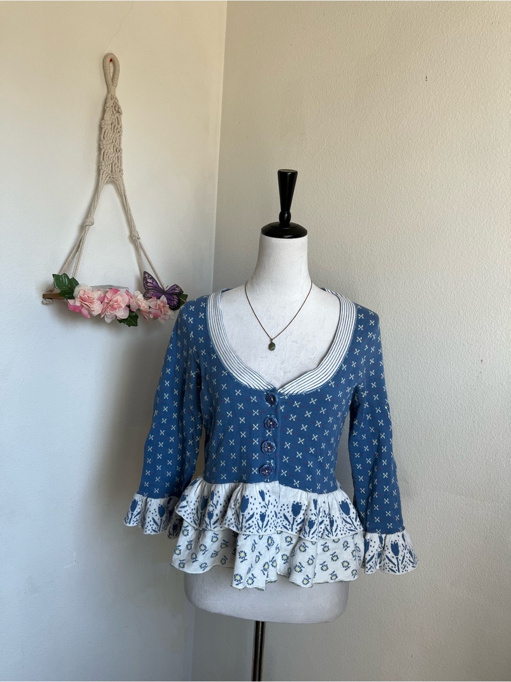 Anthropology Blue Cottagecore Ruffle Hem Button Front Cardigan Top size L